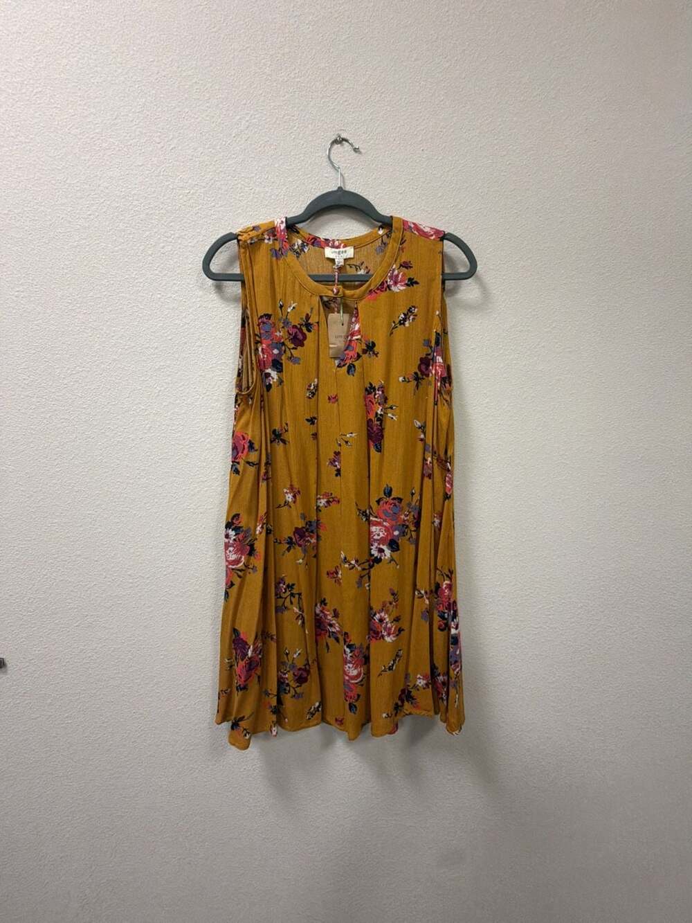 umgee Floral Tank Top Size L Yellow Rayon Keyhole Sleeveless